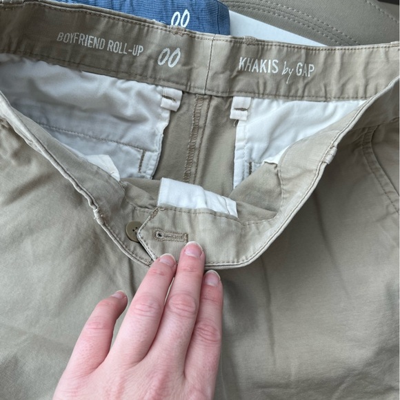 GAP roll up boyfriend shorts - Picture 3 of 8